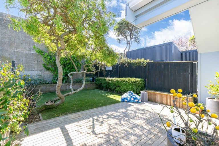 Photo of property in 15 Milton Street, Berhampore, Wellington, 6023