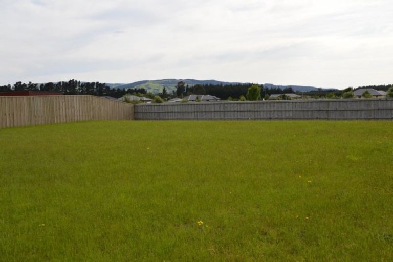 Photo of property in 2/1 Loe Place, Amberley, 7410