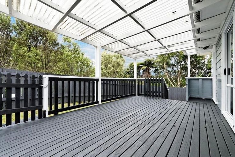 Photo of property in 4/54 View Road, Henderson, Auckland, 0612