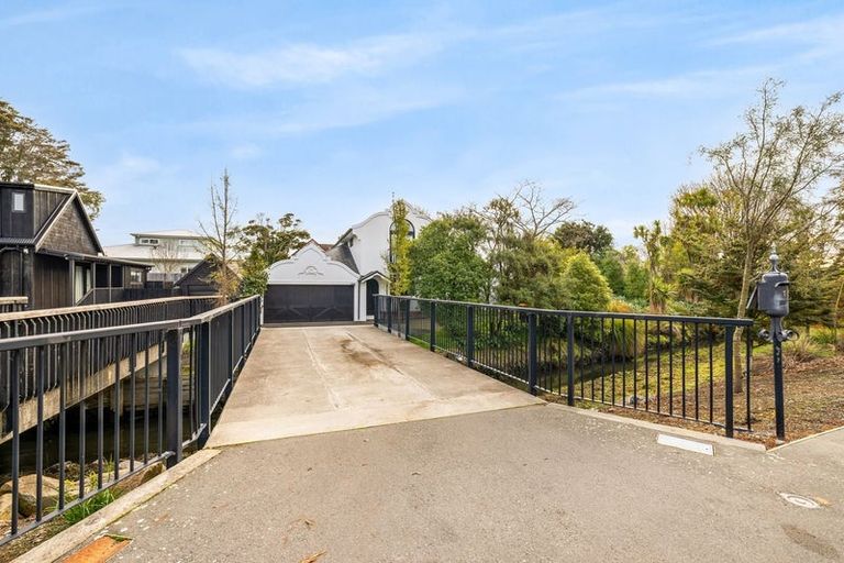 Photo of property in 125 Stapletons Road, Richmond, Christchurch, 8013