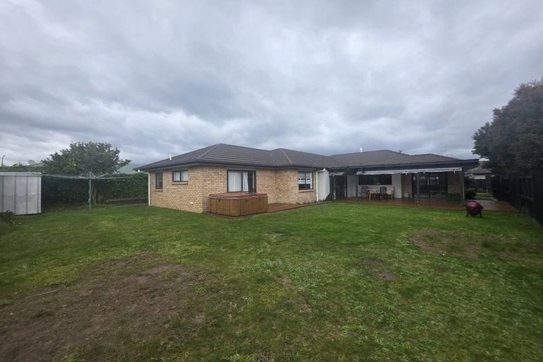 Photo of property in 17 Andalusian Place, Papamoa Beach, Papamoa, 3118