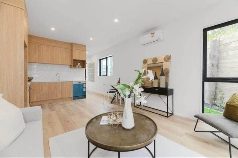 Photo of property in 28 Mata Lane, Stanmore Bay, Whangaparaoa, 0932