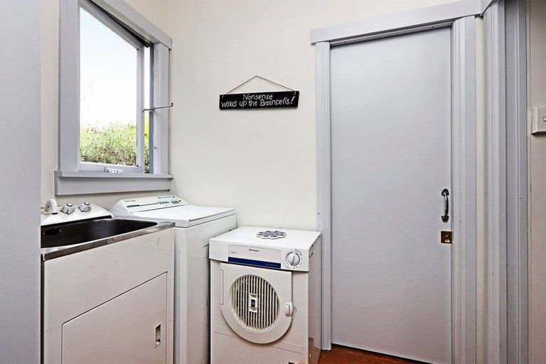 Photo of property in 18 Saint Marys Road, Waipukurau, 4200