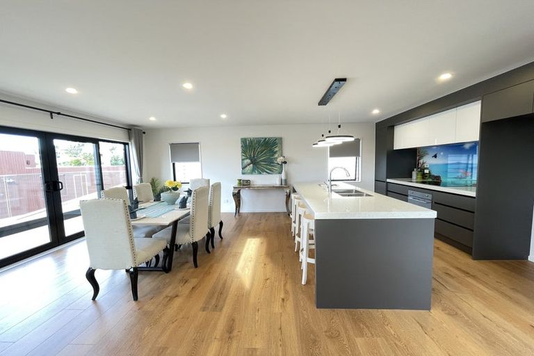 Photo of property in 65b Sunrise Avenue, Murrays Bay, Auckland, 0630