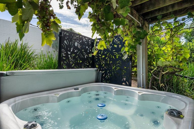 Photo of property in 206b Marine Parade, Mount Maunganui, 3116