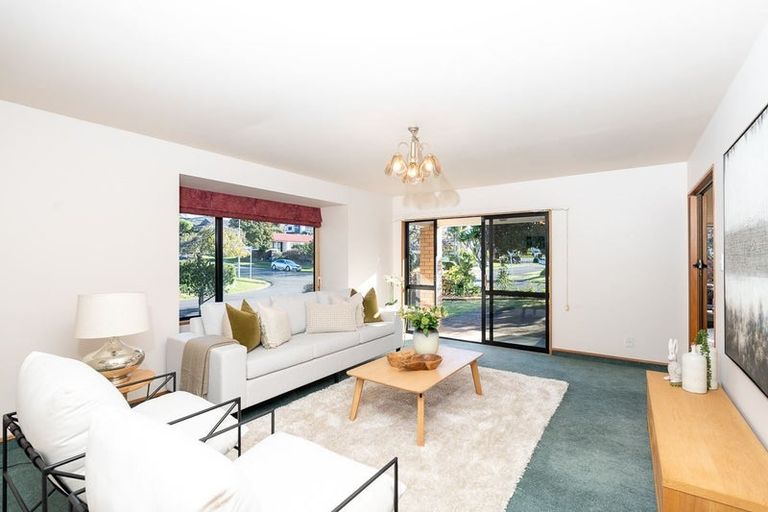 Photo of property in 15 Burn-murdoch Street, St Andrews, Hamilton, 3200