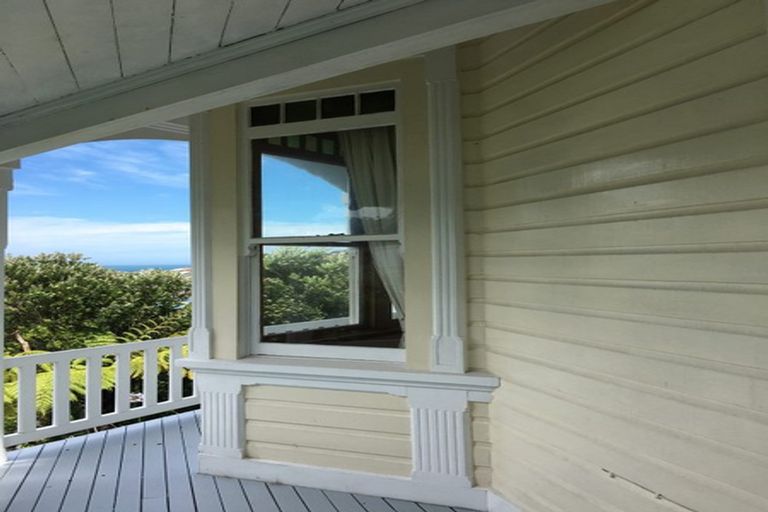 Photo of property in 133 Eden Street, Island Bay, Wellington, 6023