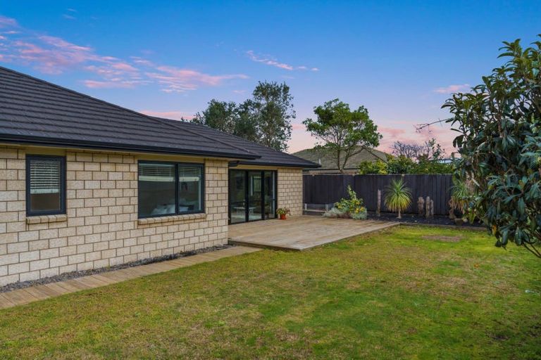Photo of property in 26 Butterworth Crescent, Papamoa Beach, Papamoa, 3118