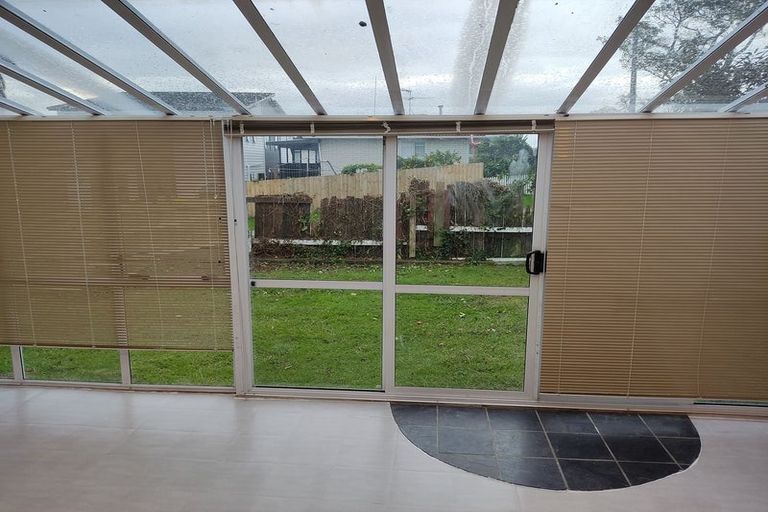 Photo of property in 31 Hobart Crescent, Wattle Downs, Auckland, 2103