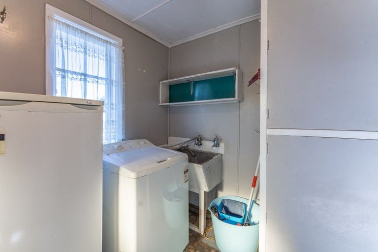 Photo of property in 2 Kiharoa Street, Otaki Beach, Otaki, 5512