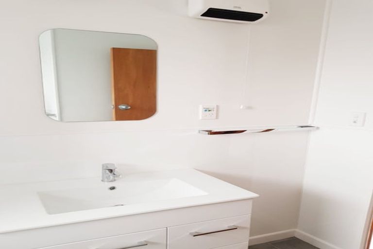 Photo of property in 17 Joseph Grove, Elderslea, Upper Hutt, 5018