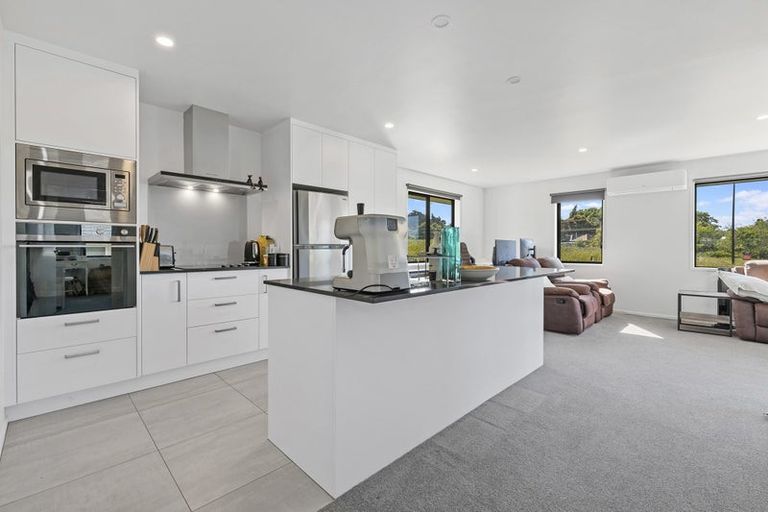 Photo of property in 10 Mahi Road, Helensville, 0800