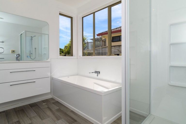 Photo of property in 7 Maddison Place, Welcome Bay, Tauranga, 3112