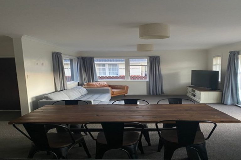 Photo of property in 116 Mcleod Street, Elderslea, Upper Hutt, 5018