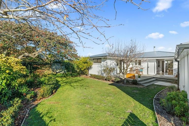 Photo of property in 126 Kendal Avenue, Burnside, Christchurch, 8053