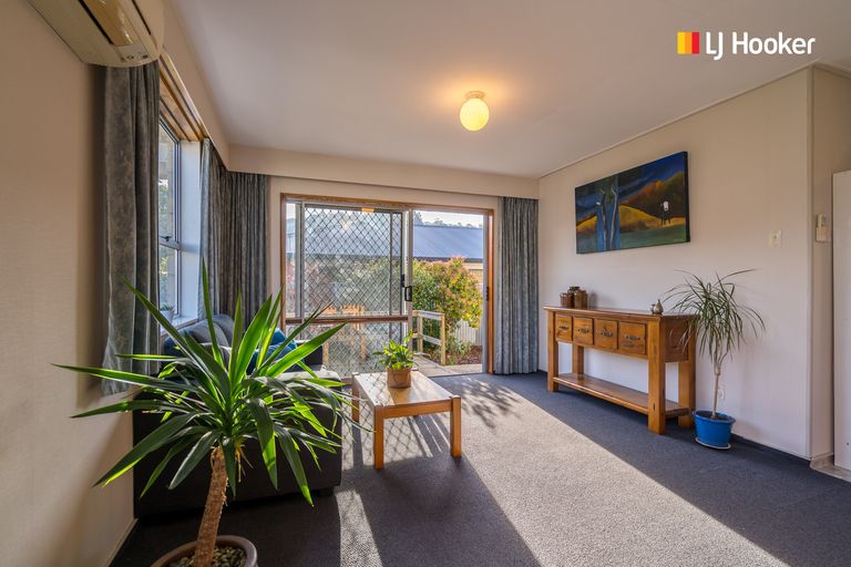 Photo of property in 24b Rutherford Street, Caversham, Dunedin, 9012