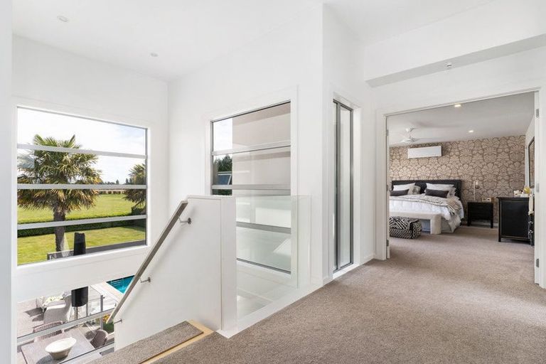 Photo of property in 4 Leabridge Mews, Harewood, Christchurch, 8051