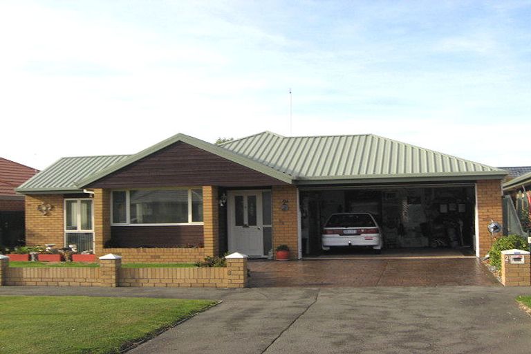 Photo of property in 2/2 Cardigan Bay Place, Addington, Christchurch, 8024