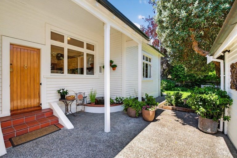 Photo of property in 503 King Street South, Hastings, 4122