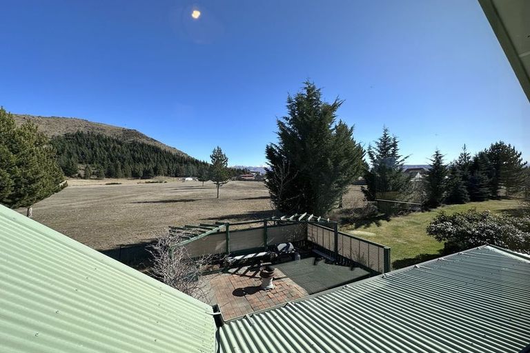 Photo of property in 20 Ahuriri Drive, Omarama, 9412