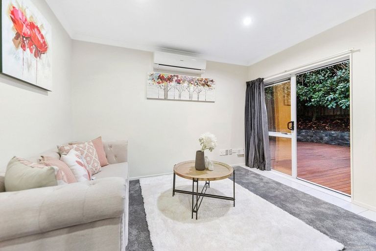 Photo of property in 1 Stamford Crescent, Flat Bush, Auckland, 2019