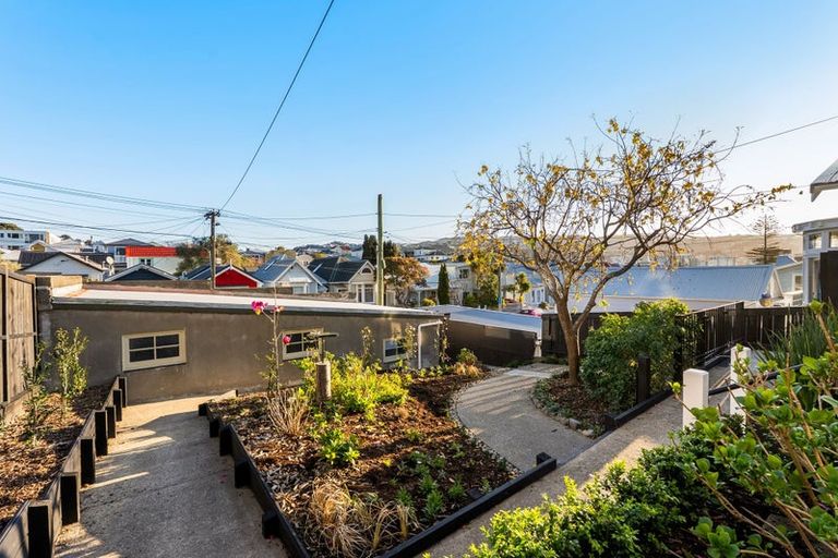 Photo of property in 97 Elizabeth Street, Mount Victoria, Wellington, 6011