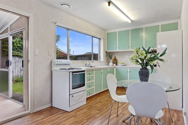 Photo of property in 12 Rolfe Place, Bishopdale, Christchurch, 8053