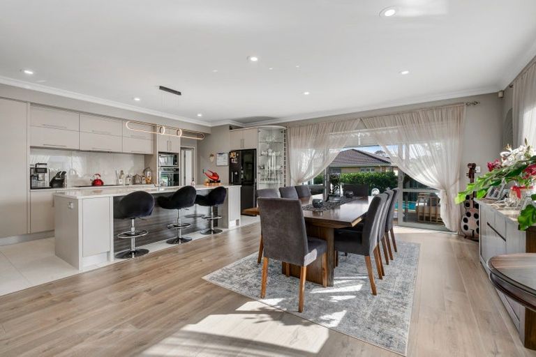 Photo of property in 12 Vera Court, Silverdale, 0932