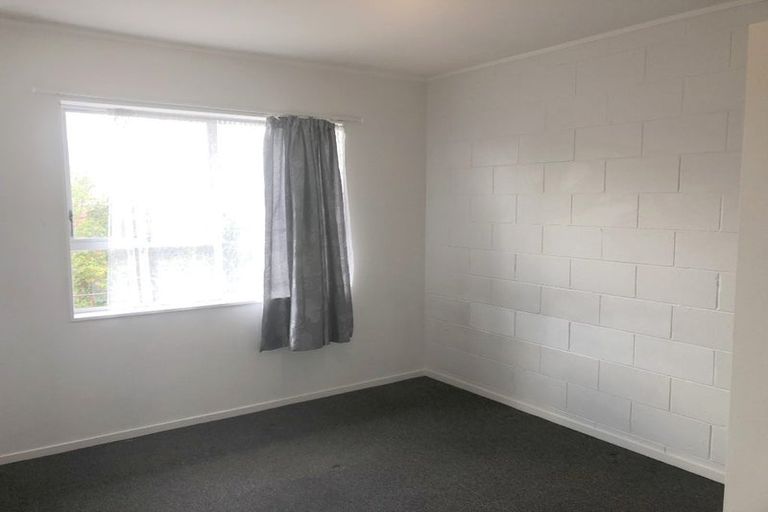 Photo of property in 112 Lynwood Road, New Lynn, Auckland, 0600