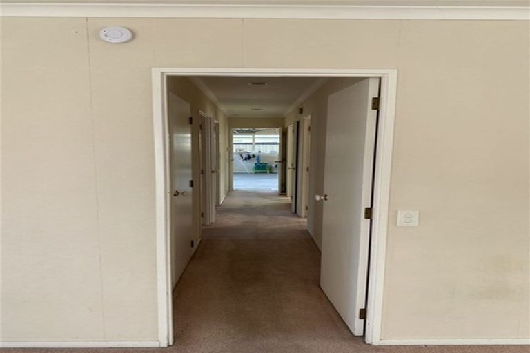 Photo of property in 2/36 West Fairway, Golflands, Auckland, 2013