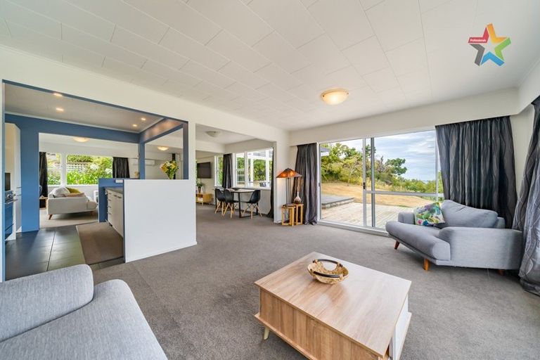 Photo of property in 19 Timaru Grove, Kelson, Lower Hutt, 5010