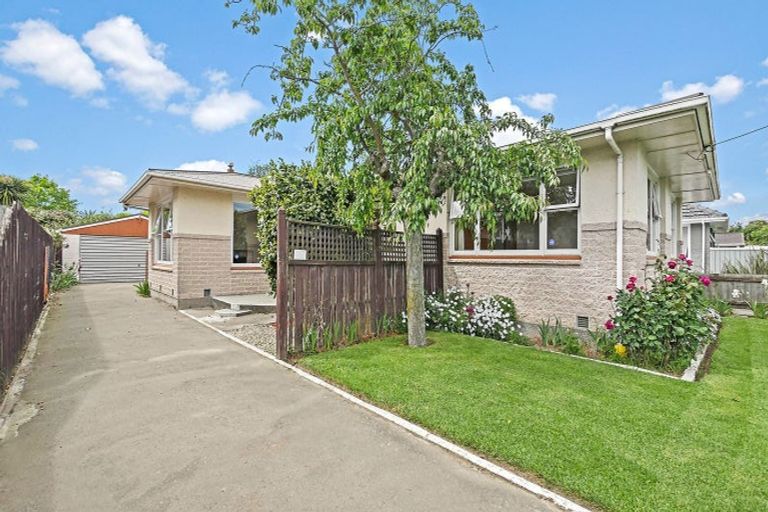 Photo of property in 132 Grimseys Road, Redwood, Christchurch, 8051