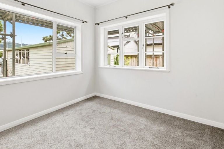 Photo of property in 89 Cambridge Terrace, Waterloo, Lower Hutt, 5011