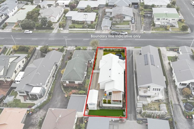 Photo of property in 18 Dorset Avenue, Westown, New Plymouth, 4310