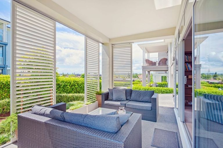 Photo of property in 14 Plantation Terrace, Orewa, 0931