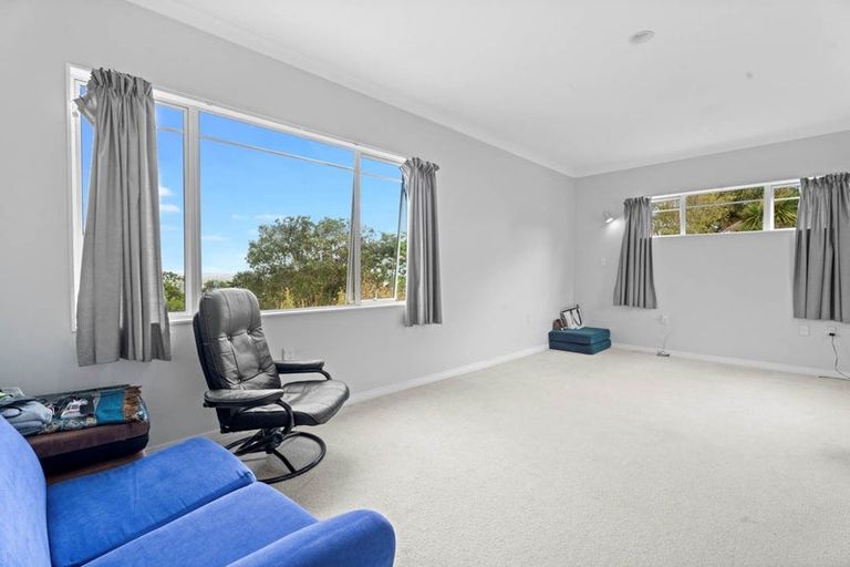 Photo of property in 114 Point View Drive, East Tamaki Heights, Auckland, 2016