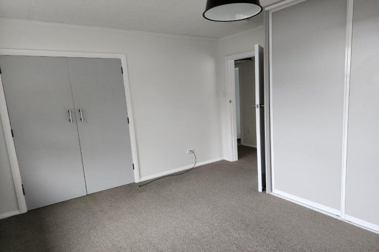 Photo of property in 132 Huatoki Street, Frankleigh Park, New Plymouth, 4310