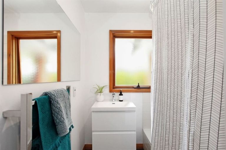 Photo of property in 19a Bideford Place, Dallington, Christchurch, 8061