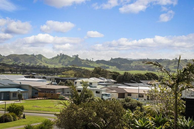 Photo of property in 41a Hanlen Avenue, Waihi Beach, 3611