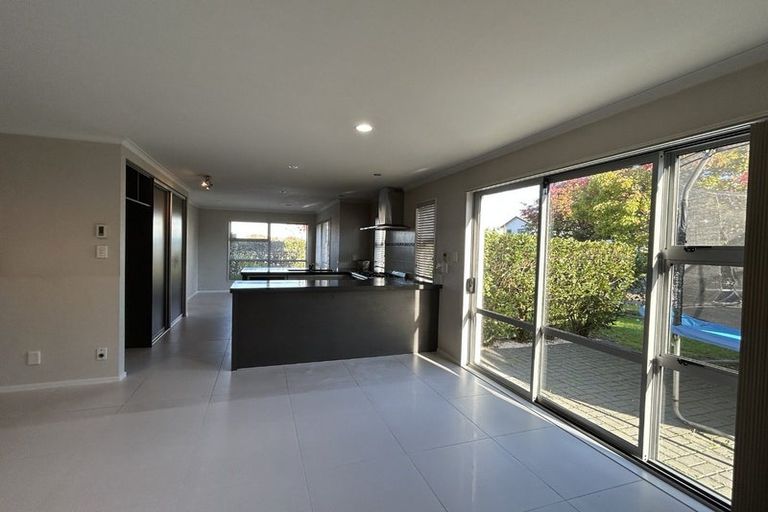 Photo of property in 19 Springcrest Drive, Karaka, Papakura, 2113