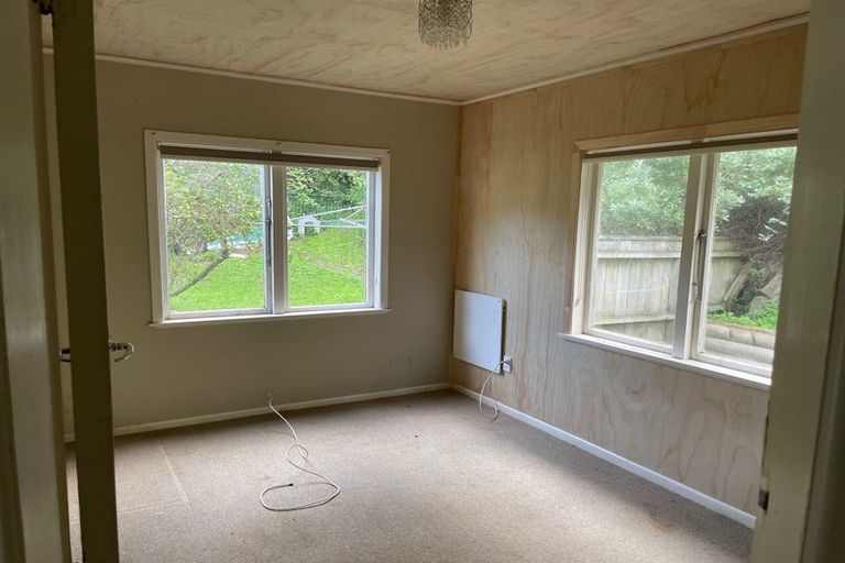 Photo of property in 23 Melrose Road, Island Bay, Wellington, 6023