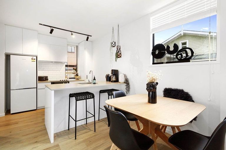 Photo of property in 1 Rato Rise, Waiwhetu, Lower Hutt, 5010