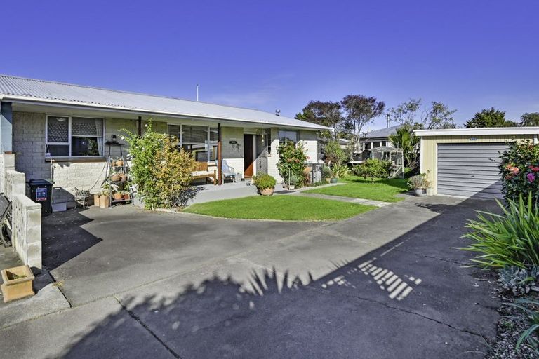 Photo of property in 1107 Heretaunga Street East, Parkvale, Hastings, 4122