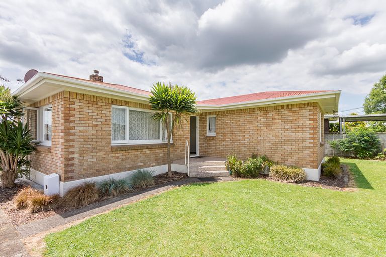 Photo of property in 240 Saint Marys Avenue, Te Awamutu, 3800