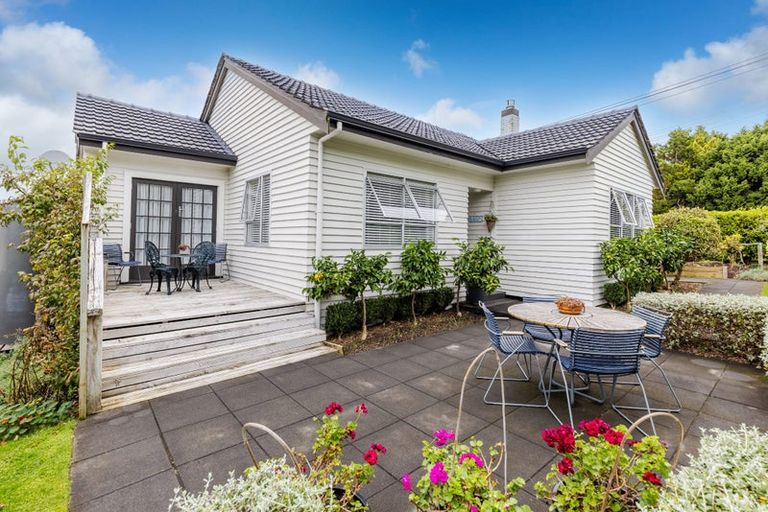 Photo of property in 17 Windsor Road, Maeroa, Hamilton, 3200