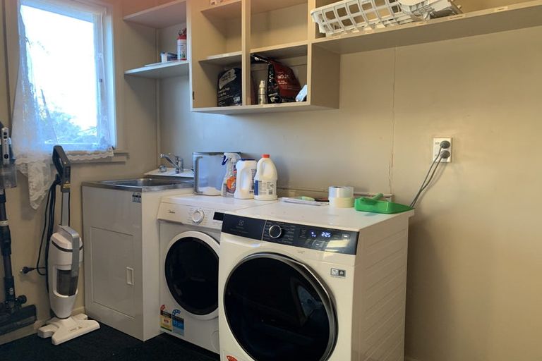 Photo of property in 20 Milton Street, Roslyn, Palmerston North, 4414