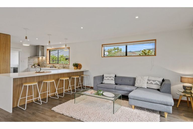 Photo of property in 105 Centaurus Road, Huntsbury, Christchurch, 8022