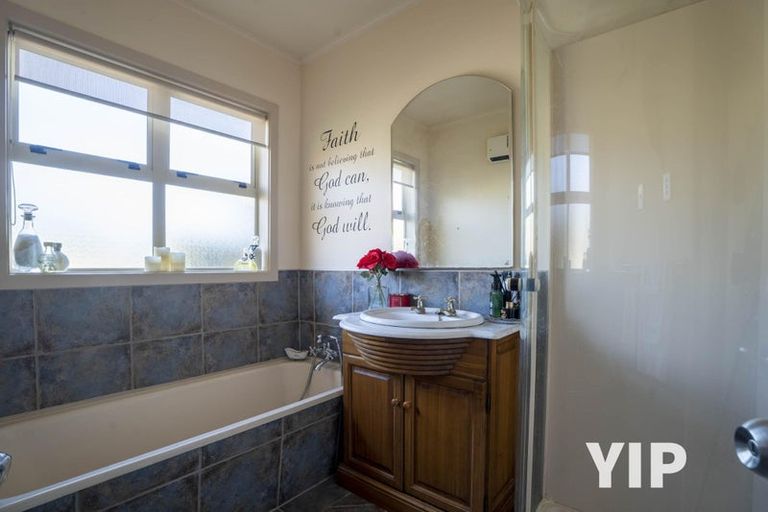 Photo of property in 81 Helston Road, Paparangi, Wellington, 6037