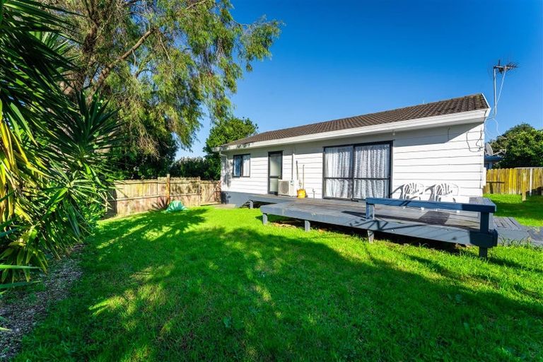 Photo of property in 1/22 Barneys Farm Road, Clendon Park, Auckland, 2103