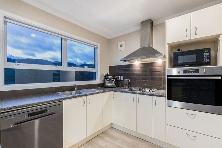 Photo of property in 675 Coast Road, Wainuiomata Coast, Wainuiomata, 5373